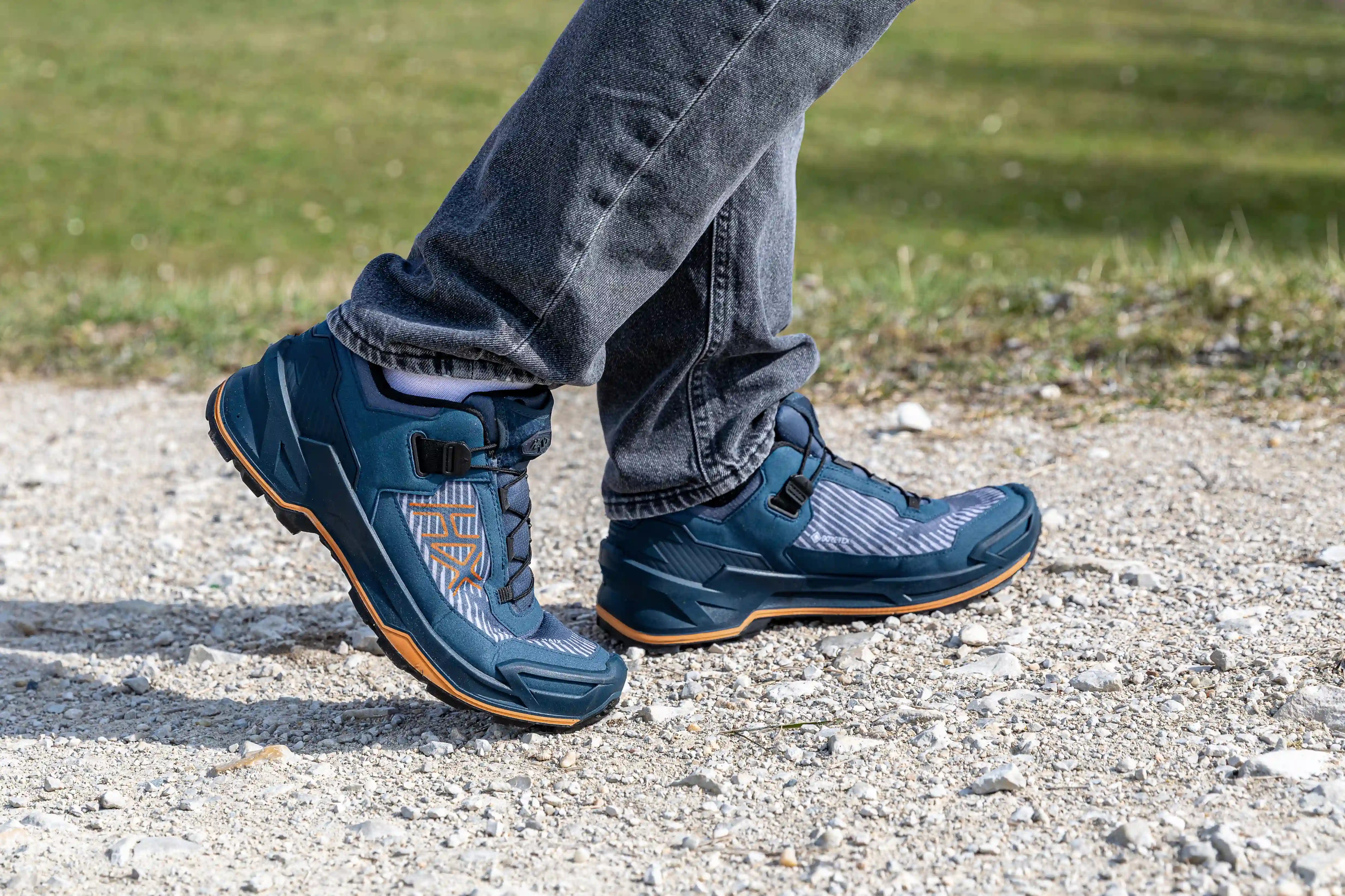 Haix BLACK EAGLE EVO Adventure GTX low/blue-orange  Gr. 10(45)